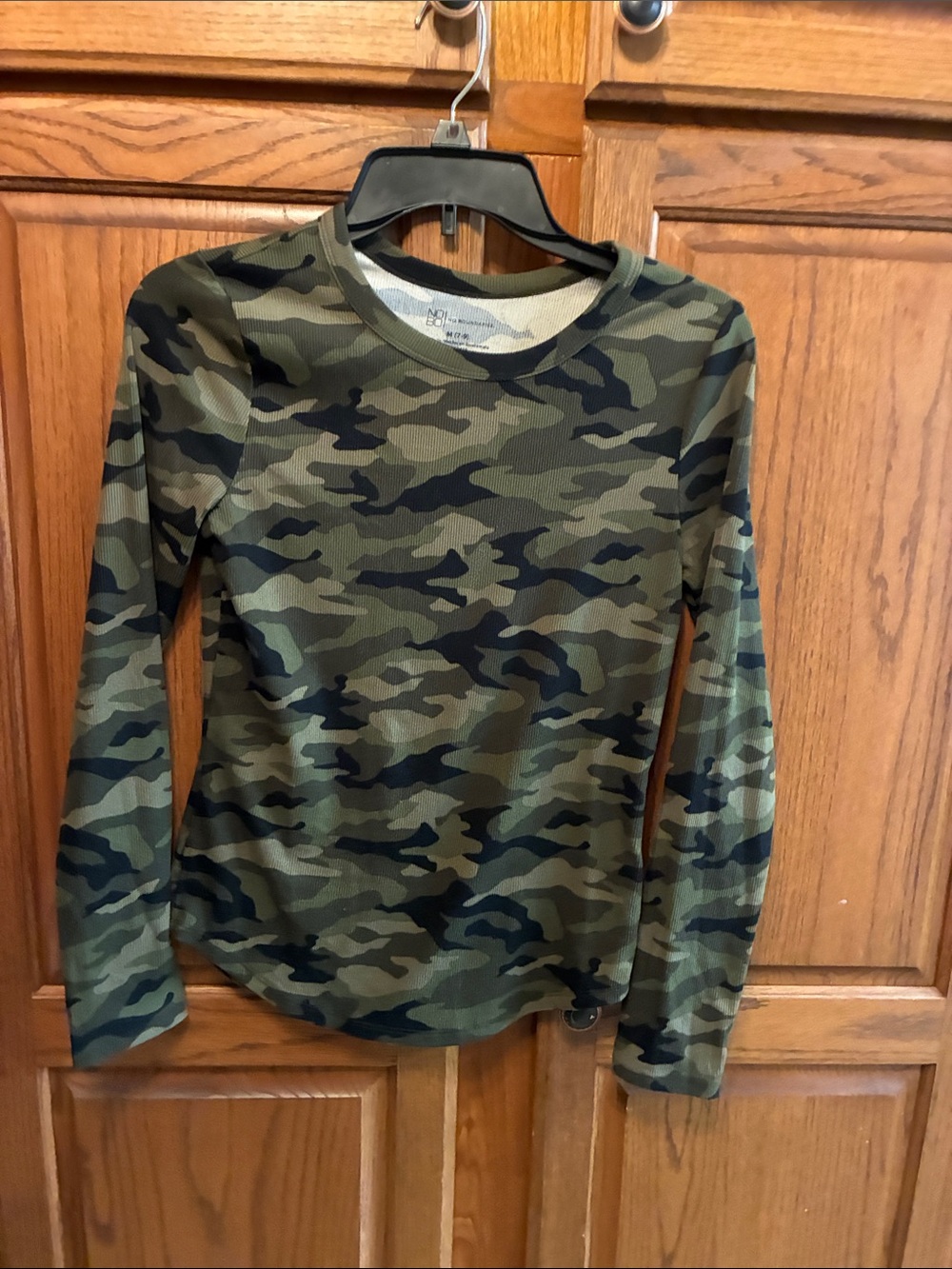 No Boundaries Olive & Black Camo Long Sleeve Tee boys size M 7-9